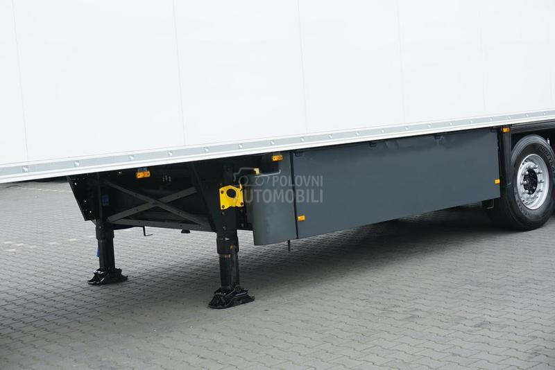 Schmitz Cargobull DOM1722