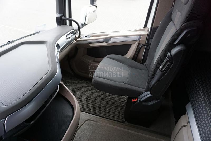 DAF ADR tegljač DOM1728