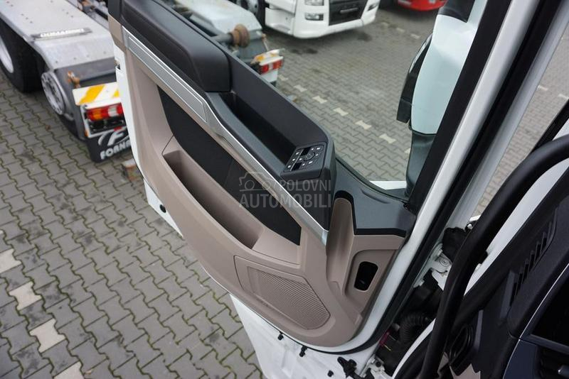 DAF ADR tegljač DOM1728