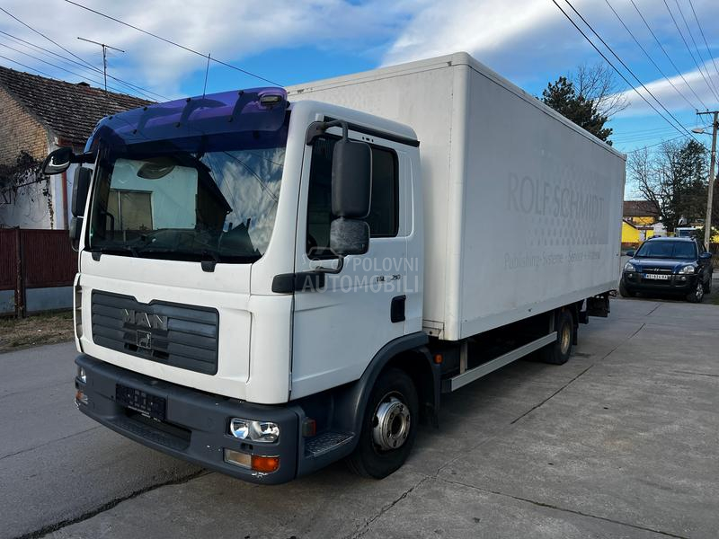MAN TGL 12 210
