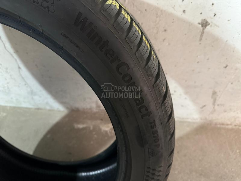 Continental 235/45 R18 Zimska