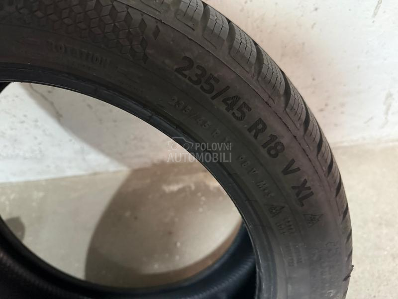 Continental 235/45 R18 Zimska