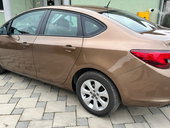 Opel Astra J 