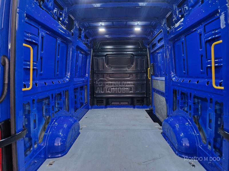 Volkswagen Crafter 2.0 tdi L3H2