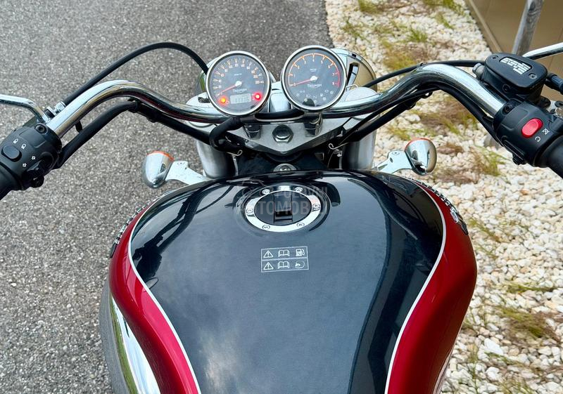Triumph Rocket III Classic