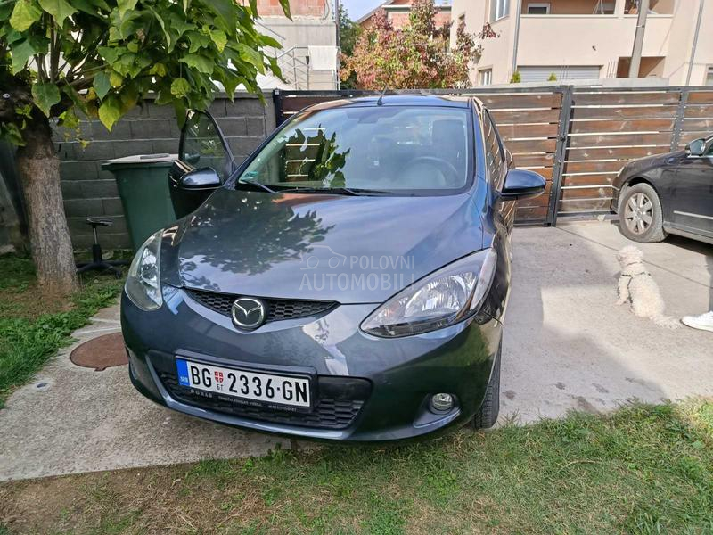 Mazda 2 