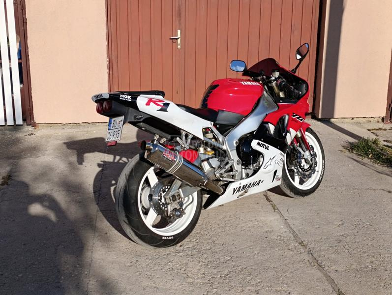 Yamaha R1