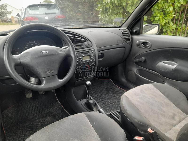 Ford Fiesta 1.3 B