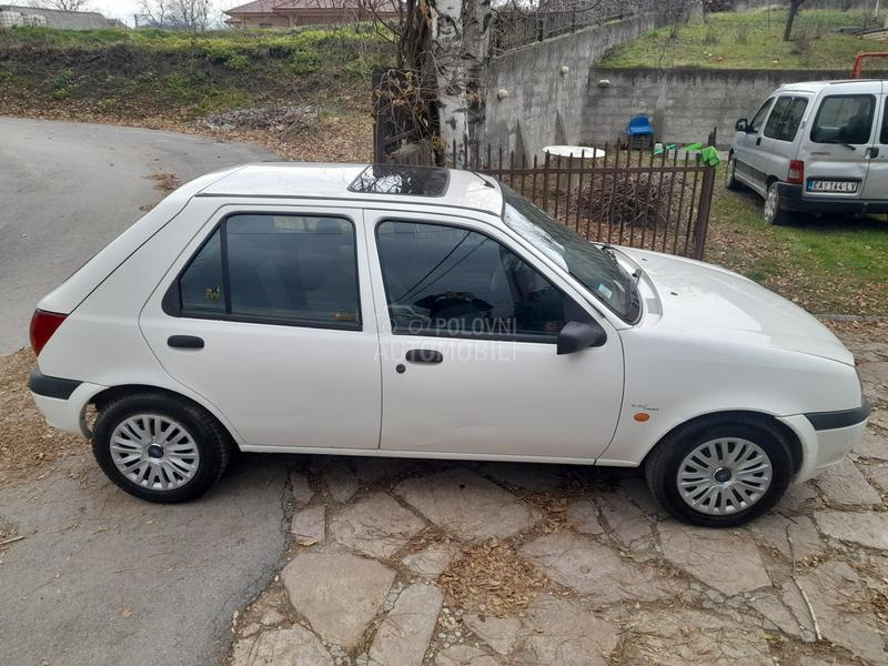Ford Fiesta 1.3 B