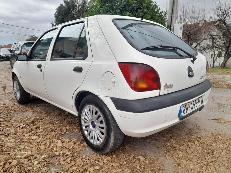 Ford Fiesta 1.3 B