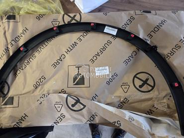 rub/lajsna tocka cayenne 9Y za Porsche Cayenne od 2018. do 2024. god.