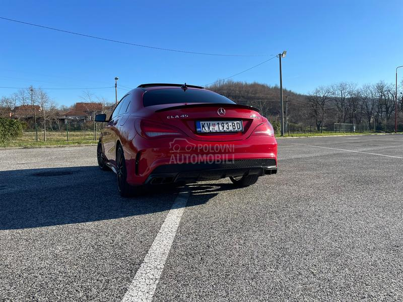 Mercedes Benz CLA 45 AMG 