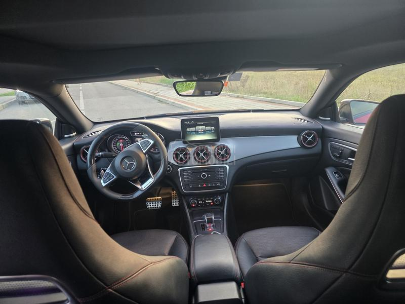 Mercedes Benz CLA 45 AMG 