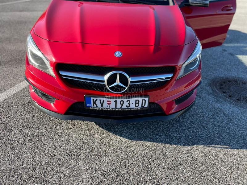 Mercedes Benz CLA 45 AMG 