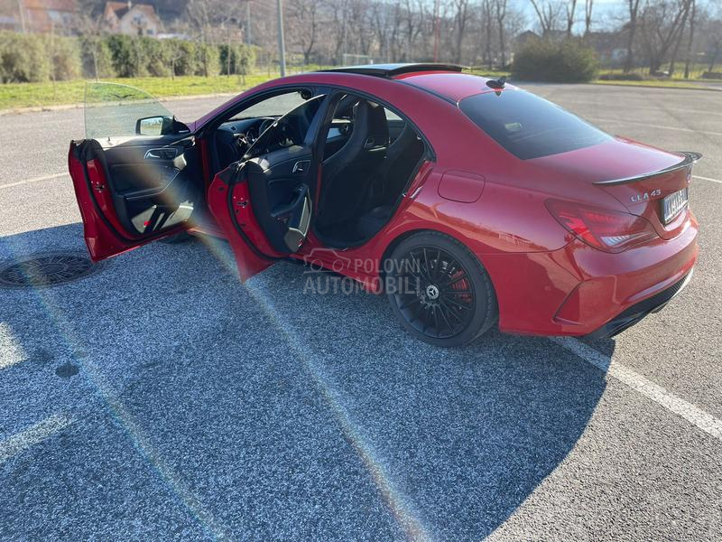 Mercedes Benz CLA 45 AMG 