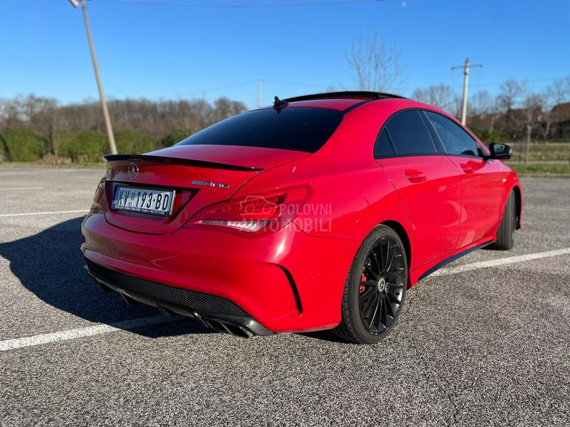 Mercedes Benz CLA 45 AMG 