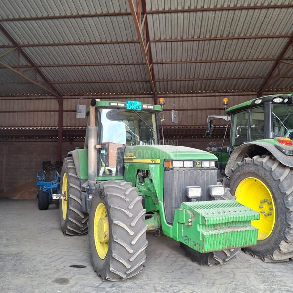 John Deere 8310