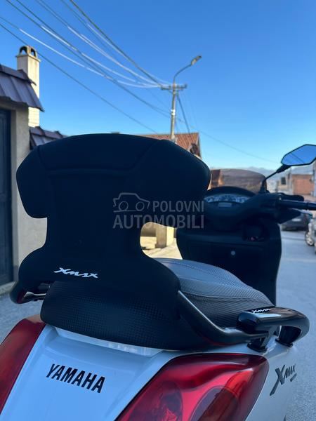 Yamaha X MAX