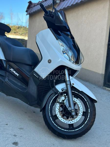 Yamaha X MAX