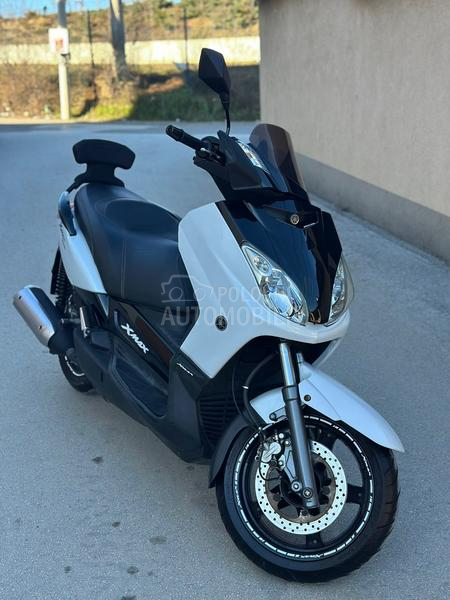 Yamaha X MAX
