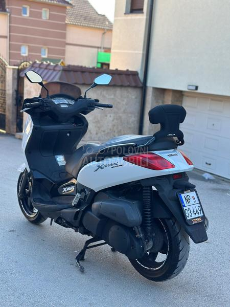 Yamaha X MAX