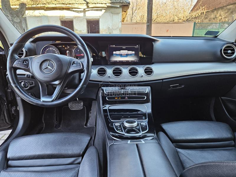Mercedes Benz E 200 