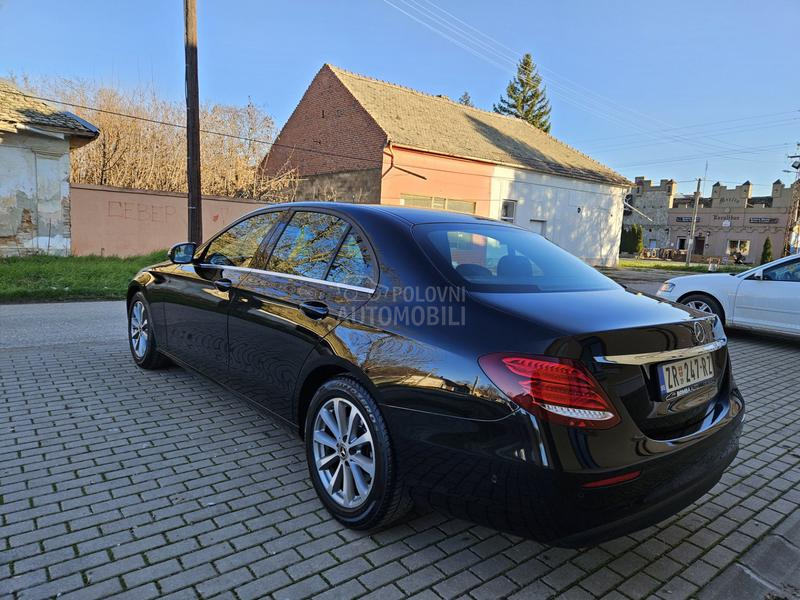 Mercedes Benz E 200 