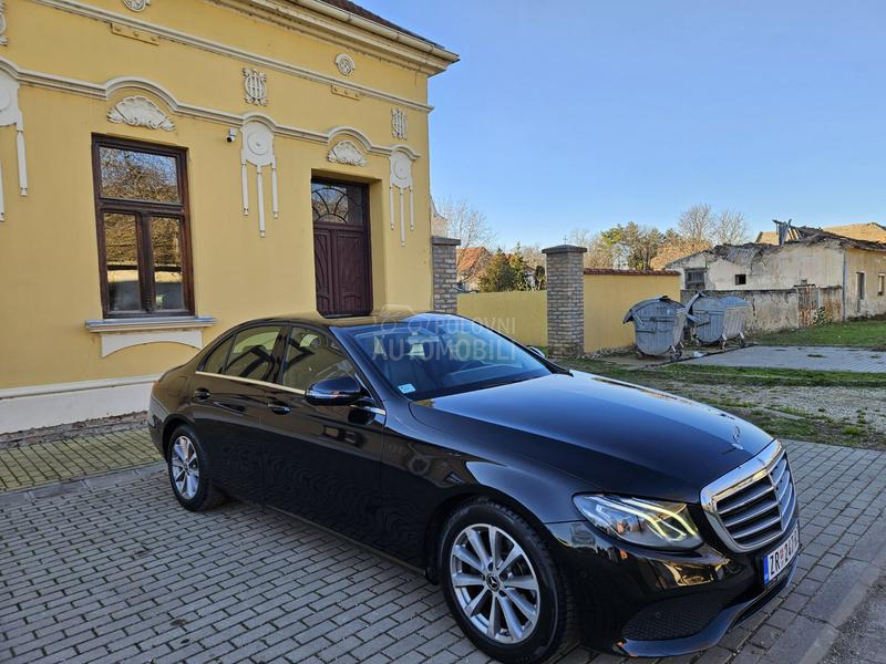 Mercedes Benz E 200 