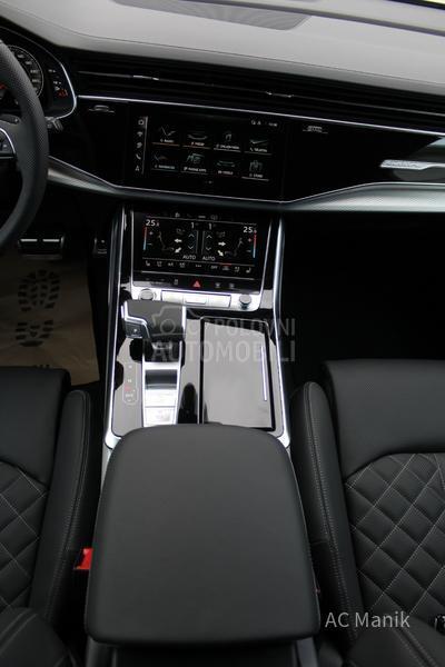 Audi Q7 S line50 TDI quattro