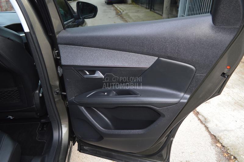 Peugeot 3008 1.2 PureTech Allure