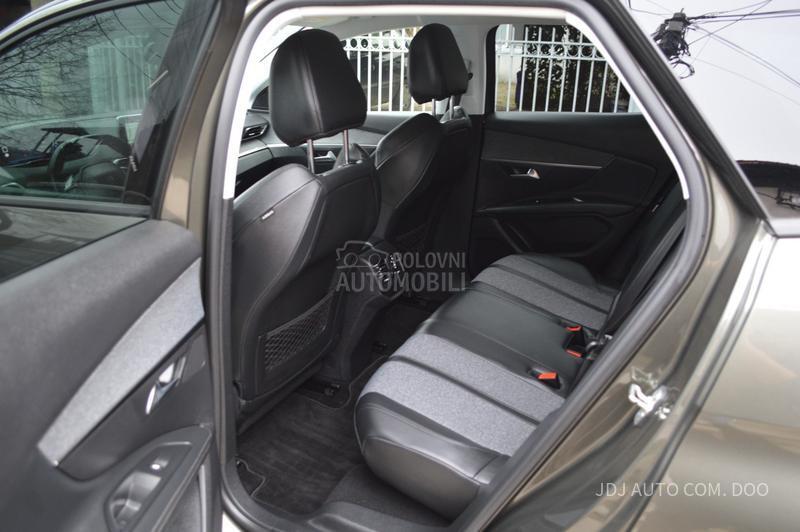 Peugeot 3008 1.2 PureTech Allure