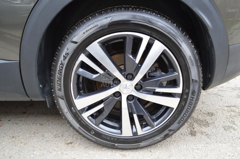 Peugeot 3008 1.2 PureTech Allure