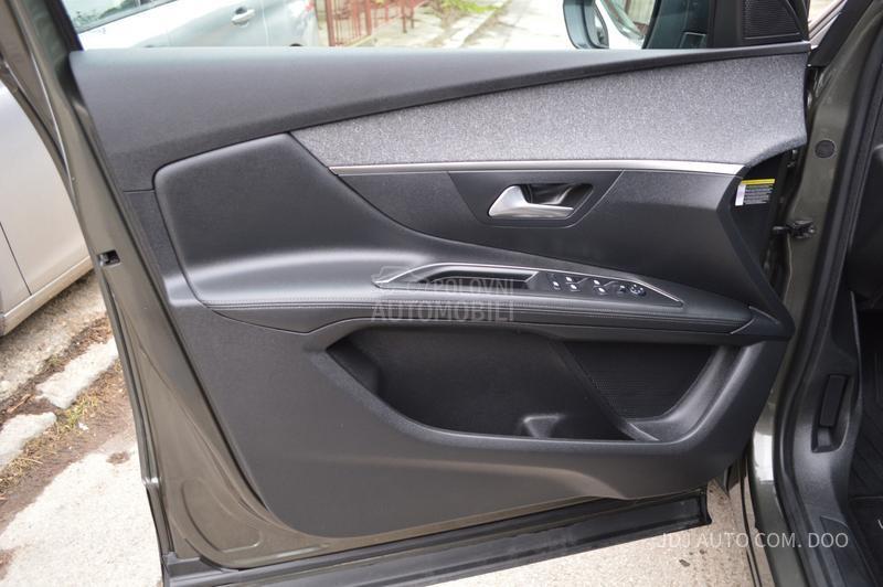 Peugeot 3008 1.2 PureTech Allure