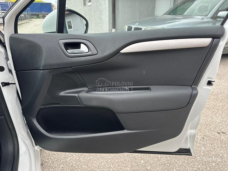 Citroen C4 1.2 i PURETECH