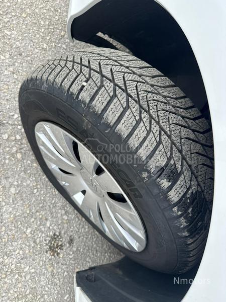 Citroen C4 1.2 i PURETECH