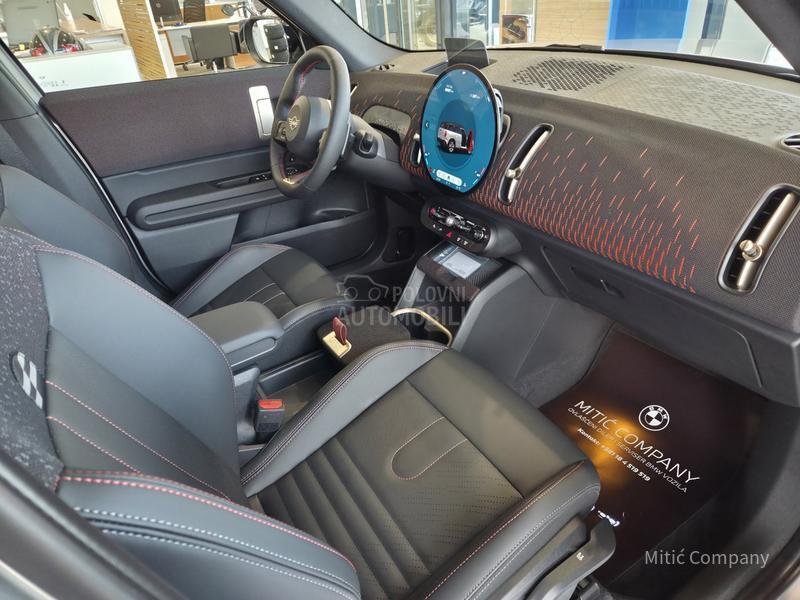 MINI Countryman C