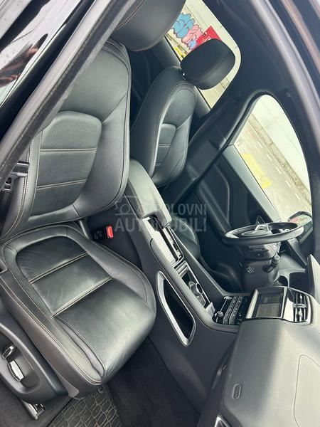 Jaguar F pace 