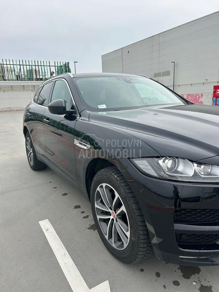 Jaguar F pace 