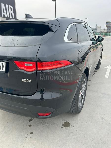 Jaguar F pace 