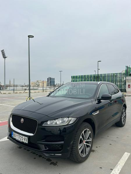 Jaguar F pace 
