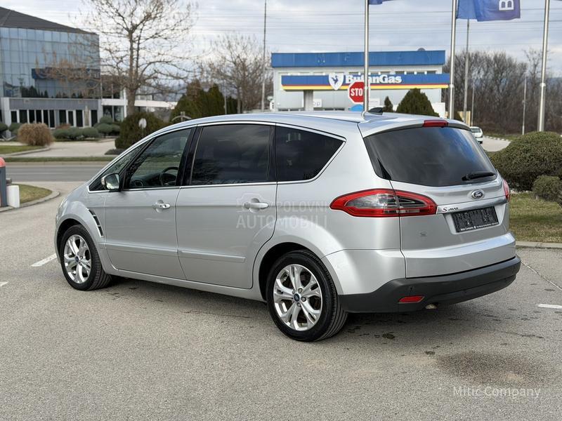 Ford S-Max 