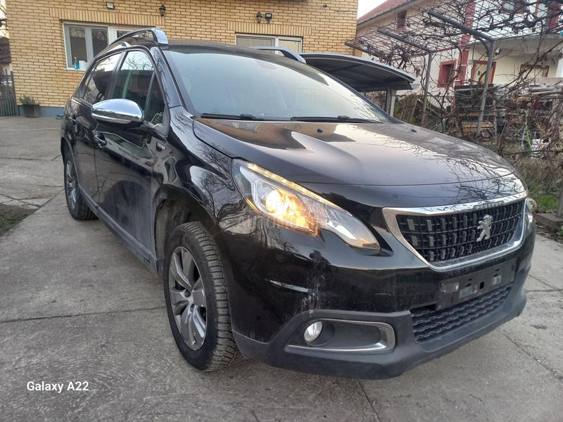 Peugeot 2008 1.2 STYLE