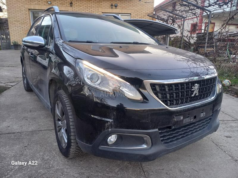 Peugeot 2008 1.2 STYLE