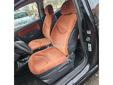 Komplet sedišta i tapaciri za Citroen C2