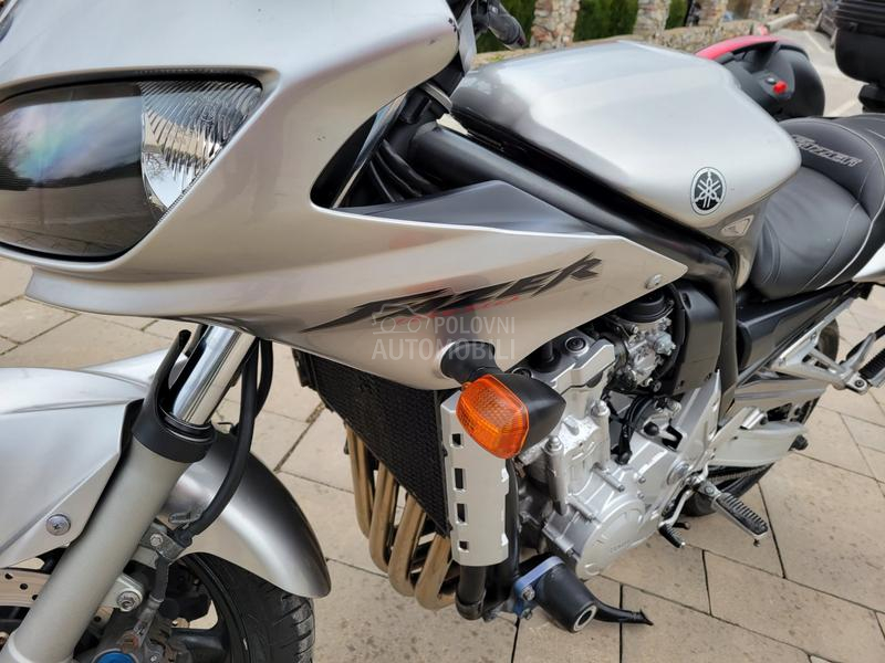 Yamaha fazer 1000 CH
