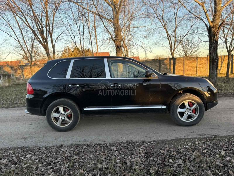 Porsche Cayenne 