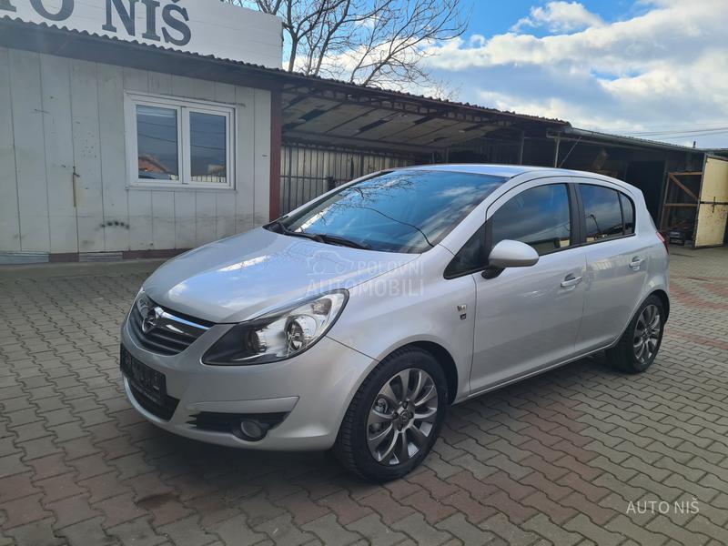 Opel Corsa D 1.4 EDITION 111
