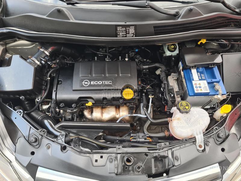Opel Corsa D 1.4 EDITION 111