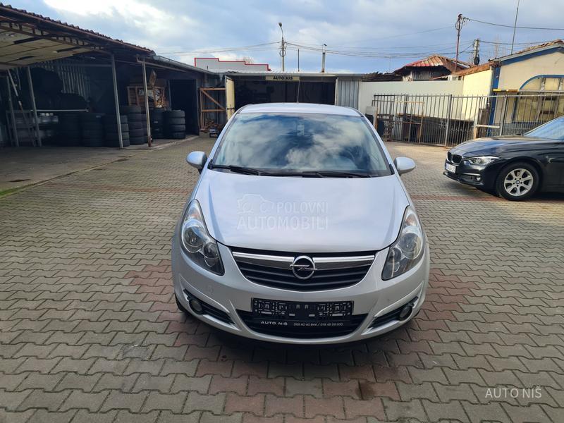 Opel Corsa D 1.4 EDITION 111