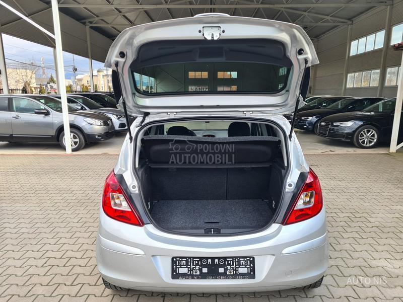 Opel Corsa D 1.4 EDITION 111